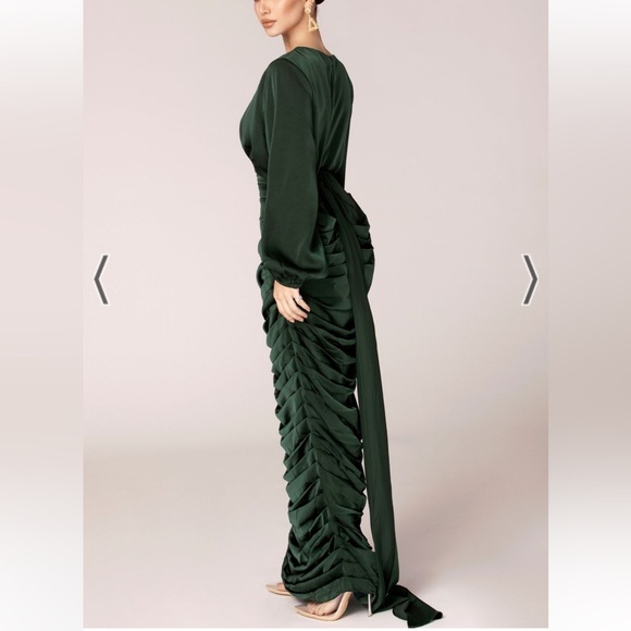 Veiled Collection Selena Rouched Dress - Picture 4 of 11